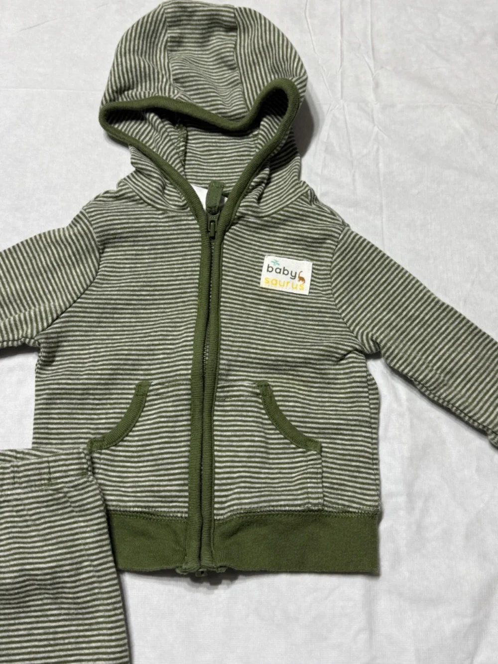 Carter's Baby Boy Cute Green Striped Outfit Size 3 Months